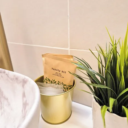 Aviana Болонья