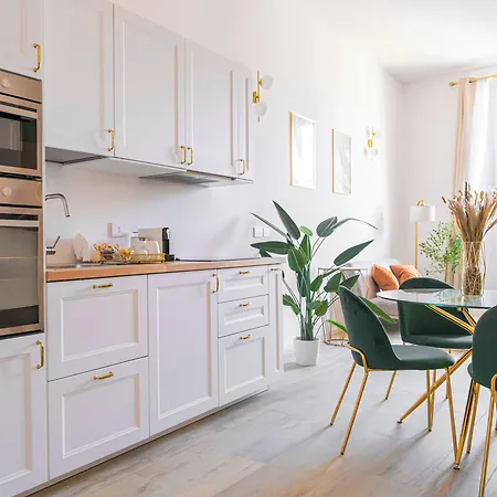 Aviana Apartamento *